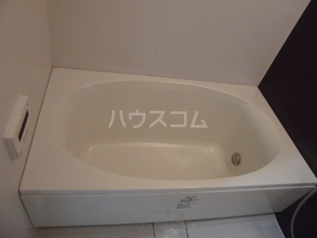 13/30 浴室