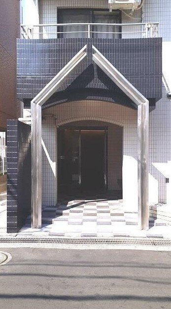 15/25 エントランス