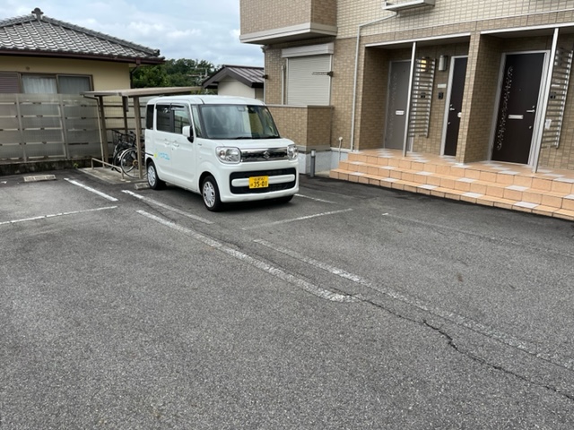 22/30 駐車場