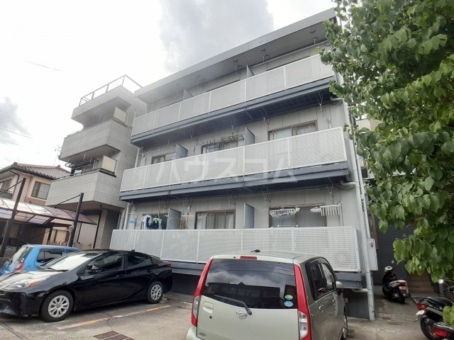 シャトレ旭の外観