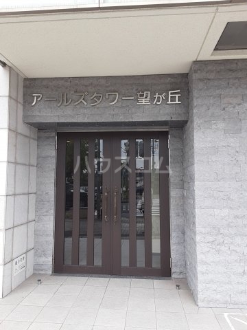 22/30 エントランス