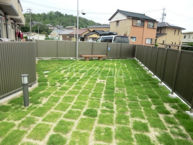 18/30 エントランス