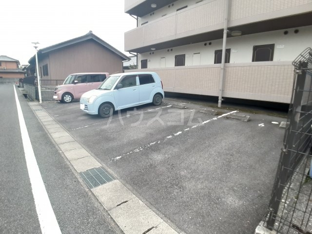 3/7 駐車場
