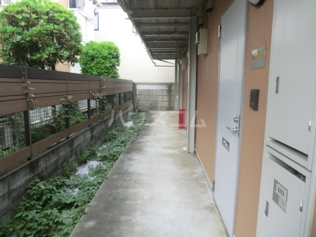 14/22 エントランス