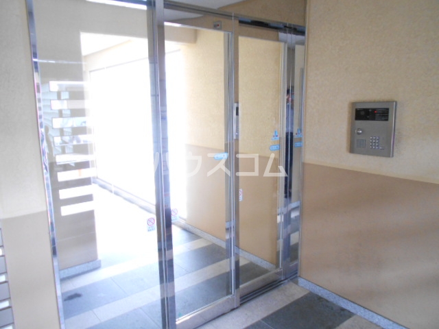 14/21 エントランス