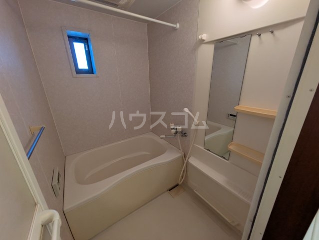13/30 浴室