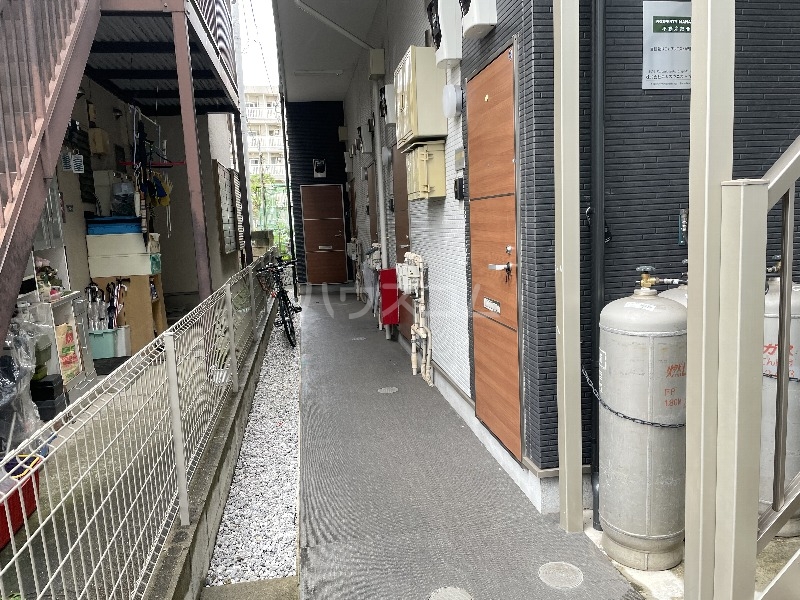 2/5 エントランス