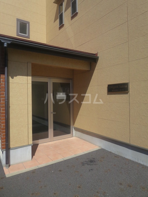 19/28 エントランス