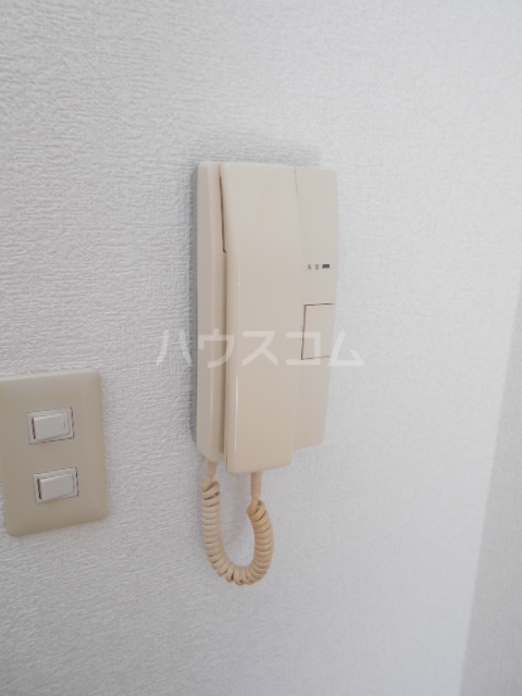 23/30 エントランス