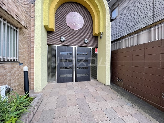 3/10 エントランス