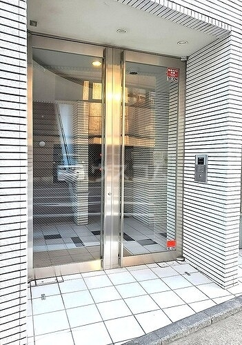 20/24 エントランス