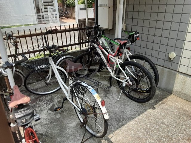 19/27 駐車場