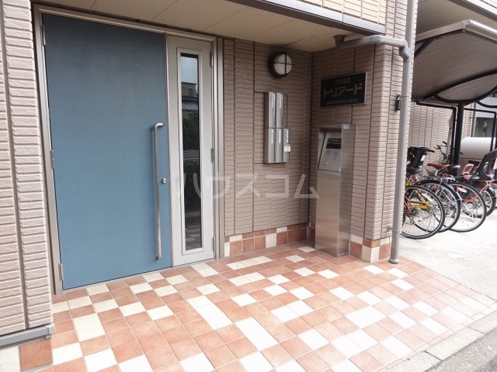 29/30 エントランス