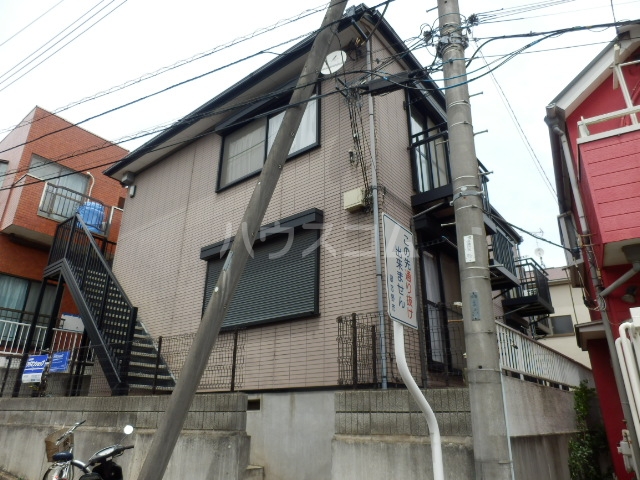 25/30 エントランス