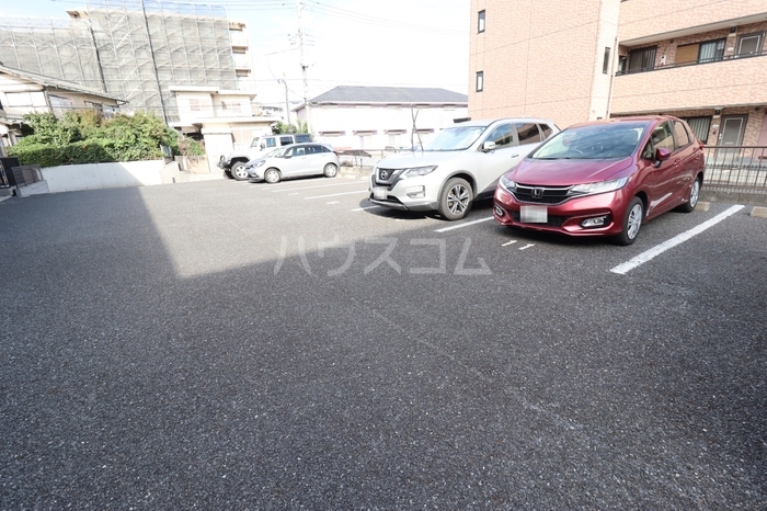 20/30 駐車場
