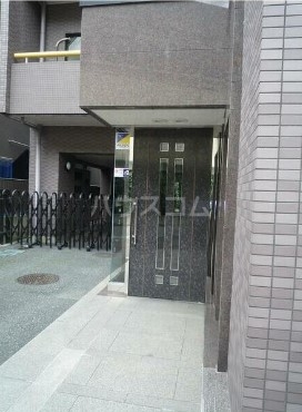 2/3 エントランス