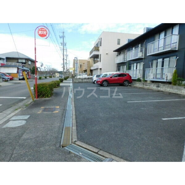 14/23 駐車場
