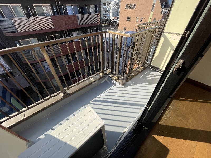 14/27 バルコニー