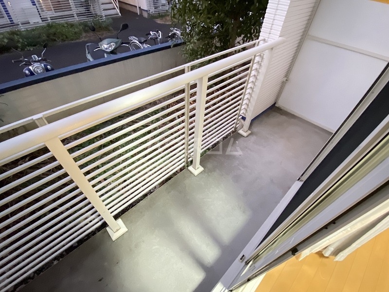 23/30 バルコニー