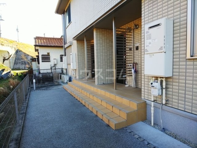 16/24 エントランス