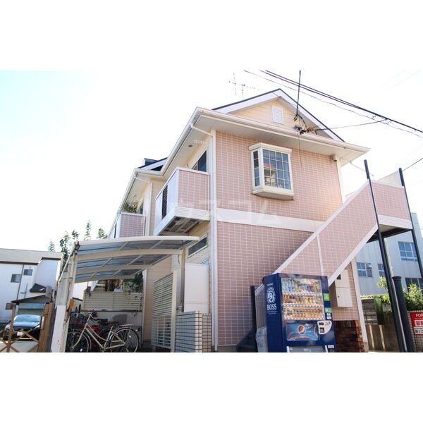 17/26 エントランス