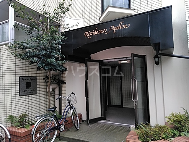 16/26 エントランス