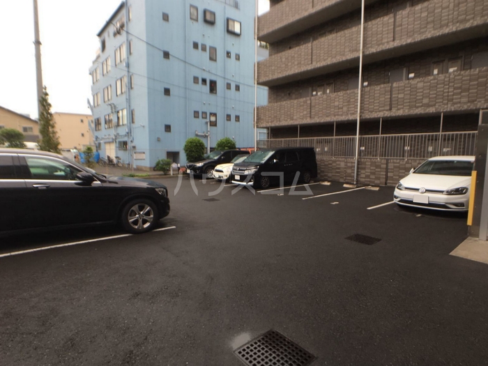 20/26 駐車場