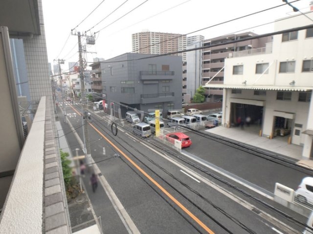 21/26 駐車場