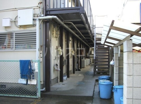 15/23 エントランス