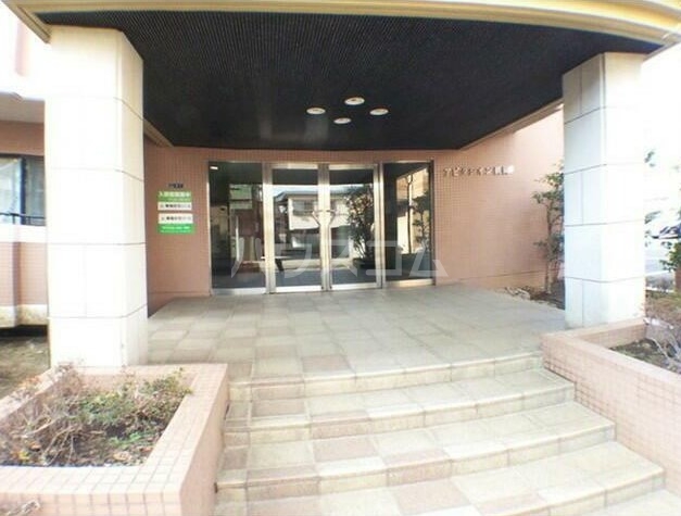 14/25 エントランス