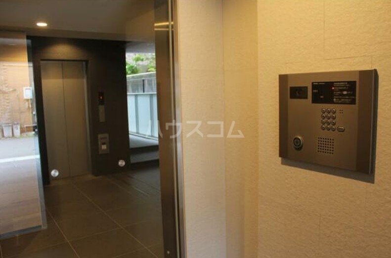 21/24 エントランス