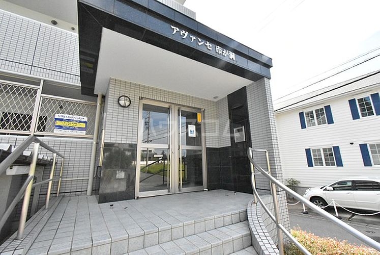 20/30 エントランス