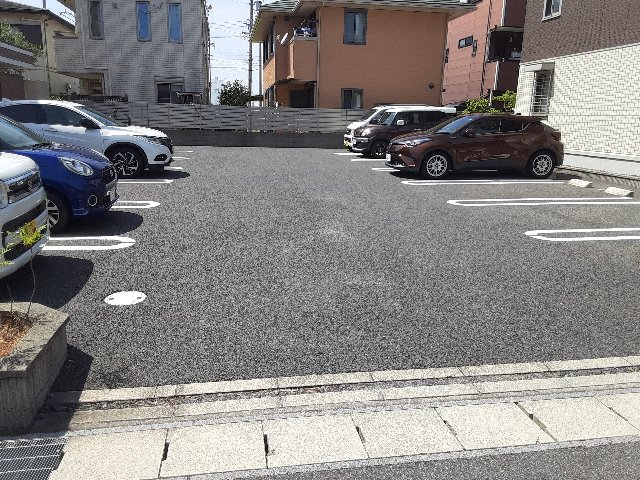 22/29 駐車場