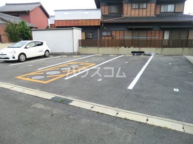 2/11 駐車場