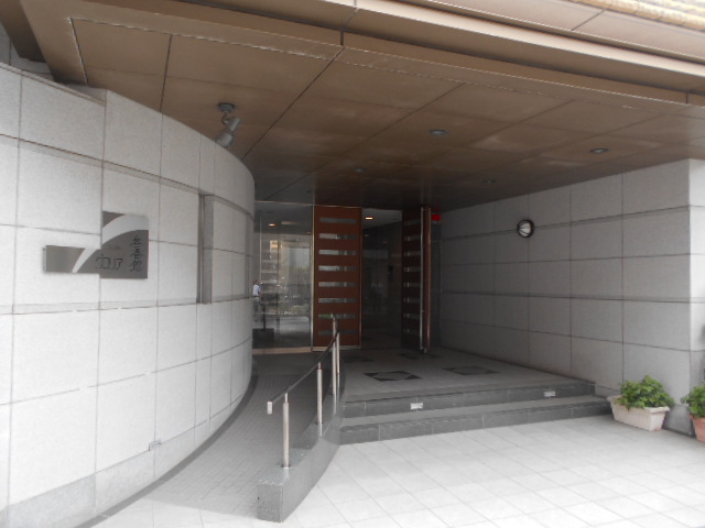 14/22 エントランス