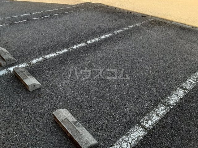 17/23 駐車場