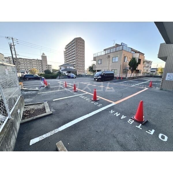 21/29 駐車場