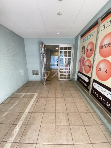 20/29 エントランス