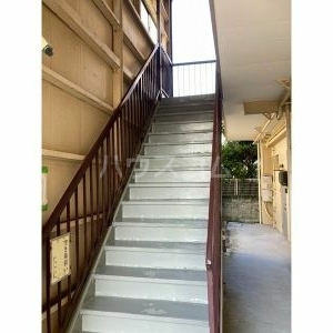 16/24 エントランス