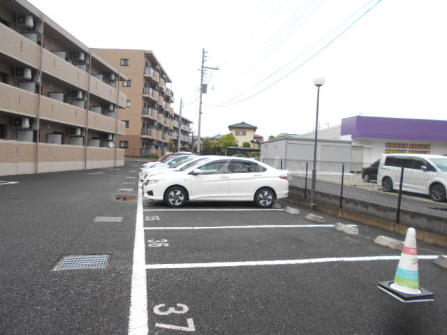 21/30 駐車場