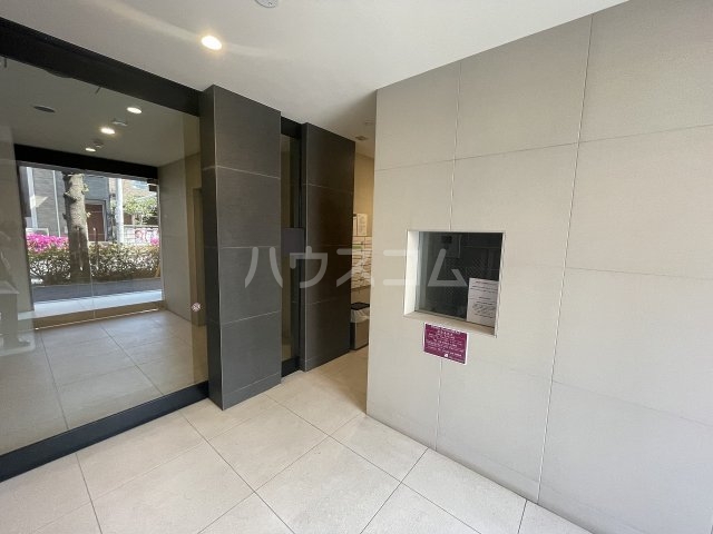 21/24 エントランス