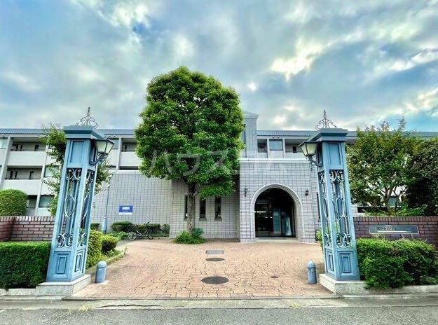 14/23 エントランス