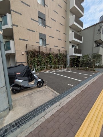 3/7 駐車場