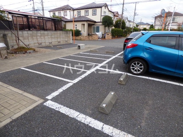 19/27 駐車場