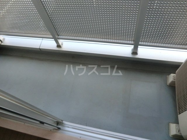 17/23 バルコニー