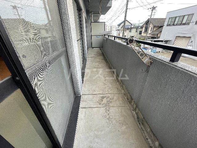 23/30 バルコニー