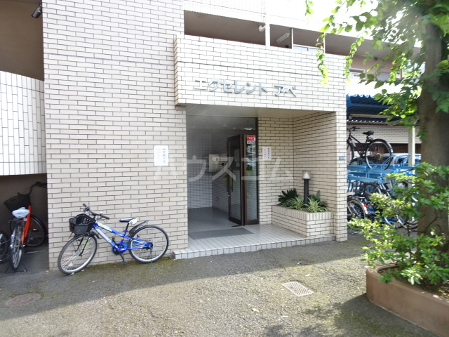 19/26 エントランス