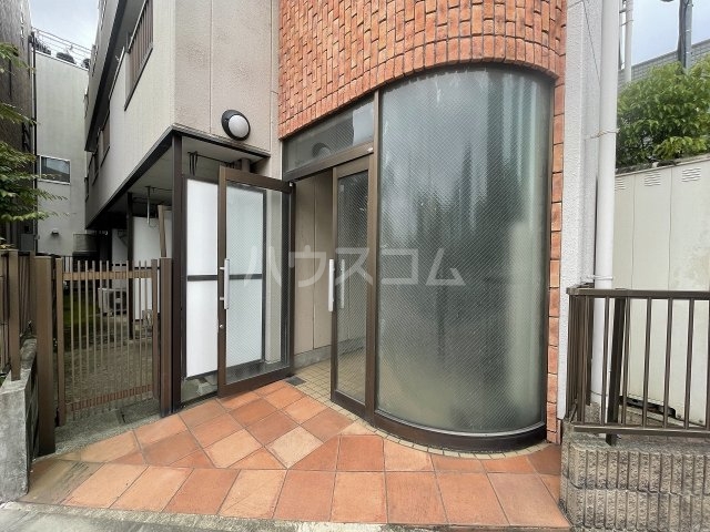 3/10 エントランス