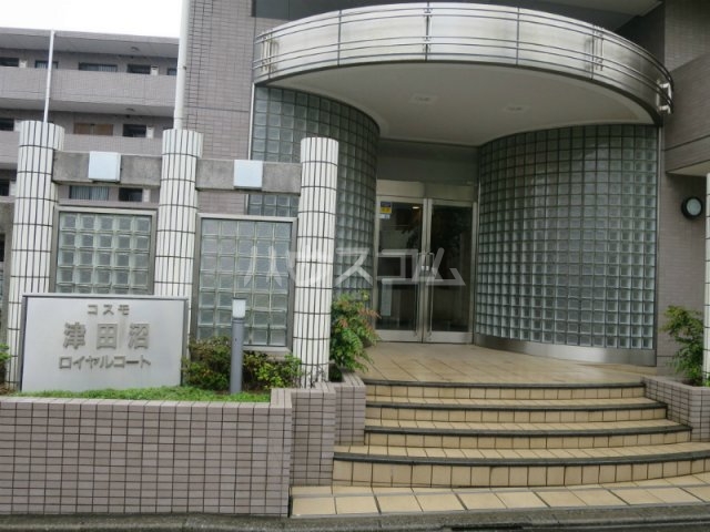 17/22 エントランス