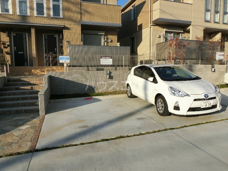 17/23 駐車場